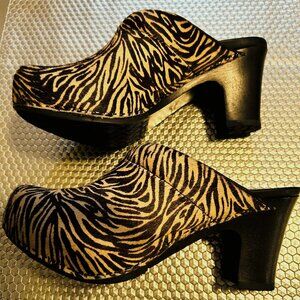 DANSKO MULES size 40